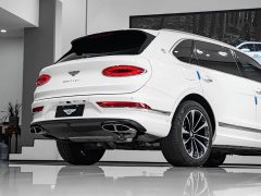 Bentley Bentayga 2026 4.0T V8 long wheelbase version - фото 7