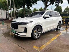 Li Auto ONE Extended-Range 6-Seater - фото 1