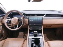 Jaguar XFL 2.0T P250 two-wheel drive exclusive luxury version - фото 13