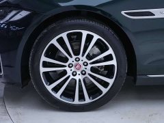 Jaguar XFL 2.0T P250 two-wheel drive exclusive luxury version - фото 7