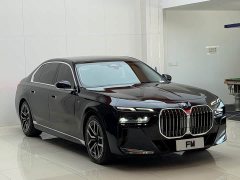 BMW 7 Series 2023 735Li M Sports Package - фото 2