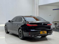 BMW 7 Series 2023 735Li M Sports Package - фото 20