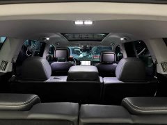 Volkswagen Touron 380TSI four-wheel drive respected luxury version - фото 13
