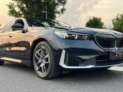 BMW 5 Series 530Li Leading Luxury Package - фото 18