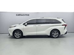 Toyota SIENNA 2021 2.5L Hybrid Platinum Edition - фото 3