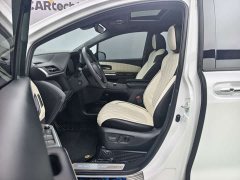 Toyota SIENNA 2021 2.5L Hybrid Platinum Edition - фото 9