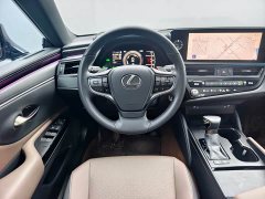 Lexus ES 2022 300h Excellence Edition - фото 13