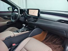 Lexus ES 2022 300h Excellence Edition - фото 14