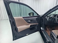 Lexus ES 2022 300h Excellence Edition - фото 7