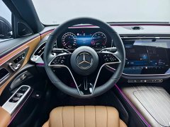 Mercedes-Benz E-Class facelift E 300 L luxury - фото 15