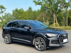 Audi Q7 55 TFSI quattro S line sports version - фото 3