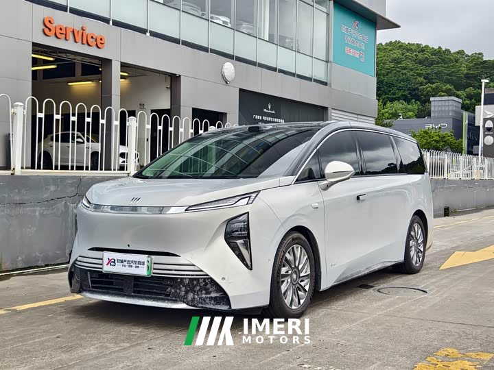 Buick Zhijing Family Luxury Edition - автомобиль из Китая