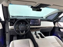 Lexus LM 2023 500h six-seater premium version - фото 11