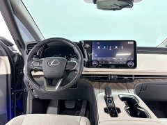 Lexus LM 2023 500h six-seater premium version - фото 13