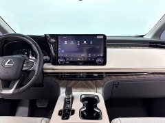 Lexus LM 2023 500h six-seater premium version - фото 15