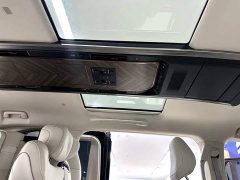 Lexus LM 2023 500h six-seater premium version - фото 17