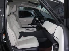 Lexus LM 2023 500h six-seater premium version - фото 9