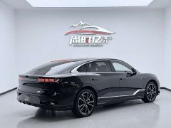 Voyah Lantu Chasing Light PHEV four-wheel drive ultra-long range flagship version - фото 8