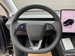 Tesla Model Y rear-wheel drive version - фото 6