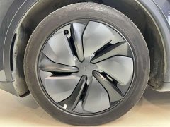 Tesla Model Y rear-wheel drive version - фото 9