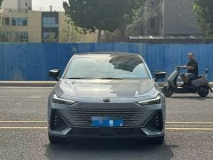 Changan UNI-V 1.5T Prestige Edition - фото 2