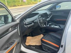 Changan UNI-V 1.5T Prestige Edition - фото 4