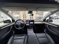 Tesla Model Y standard range rear-wheel drive version - фото 5