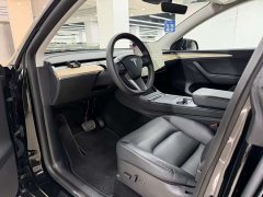 Tesla Model Y standard range rear-wheel drive version - фото 6