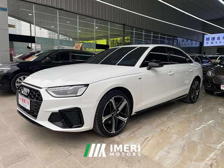 Audi A4L 40 TFSI luxury and dynamic - автомобиль из Китая