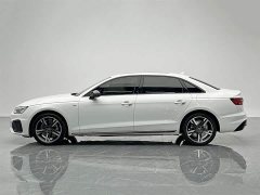 Audi A4L 2022 40 TFSI luxury and dynamic - фото 3