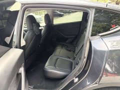 Tesla Model Y rear-wheel drive version - фото 12
