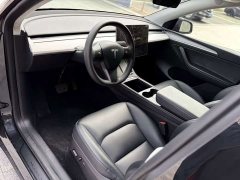 Tesla Model Y rear-wheel drive version - фото 7