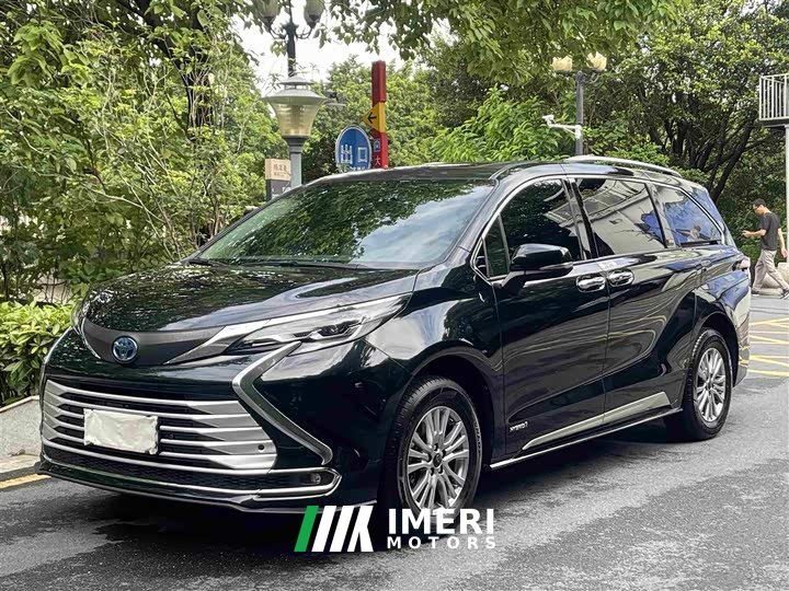 Toyota SIENNA 2021 2.5L Hybrid Comfort Edition - автомобиль из Китая