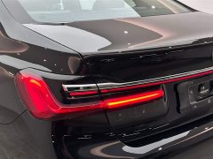 BMW 7 Series 2019 740Li Leading Luxury Package - фото 20