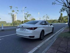 Lexus ES 200 Edition - фото 8