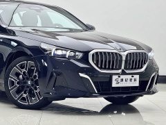 BMW 5 Series 530Li Exclusive M Sports Package - фото 7
