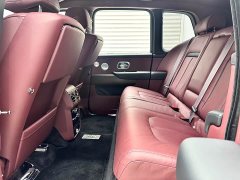 Rolls-Royce Cullinan 2018 five-seater version - фото 13