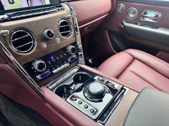 Rolls-Royce Cullinan 2018 five-seater version - фото 18