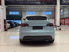 Tesla Model Y standard range rear-wheel drive version - фото 5