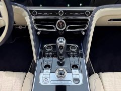4.0T V8 Edition - фото 8
