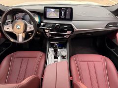 BMW 5 Series 530Li leading M sports package - фото 11