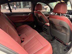 BMW 5 Series 530Li leading M sports package - фото 14