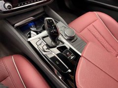 BMW 5 Series 530Li leading M sports package - фото 9
