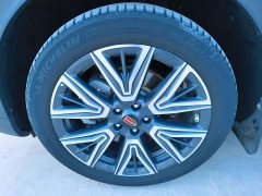Hongqi HS5 2022 facelift 2.0T Zhilian Qixiang four-wheel drive version - фото 11