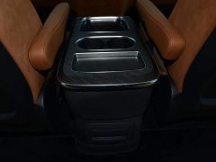 Hongqi HQ9 PHEV 2.0T AWD Business Edition - фото 8