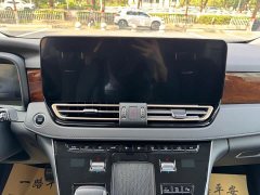 Hongqi HQ9 PHEV 2.0T four-wheel drive luxury version - фото 8
