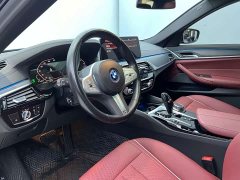 BMW 5 Series New Energy 2022 535Le M Sports Package - фото 8