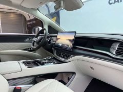 Denza D9 DM-i 980 four-wheel drive premium - фото 17