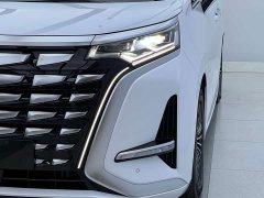 Denza D9 DM-i 980 four-wheel drive premium - фото 3