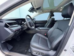 Toyota Camry Hybrid 2.0HG Premium Edition - фото 10